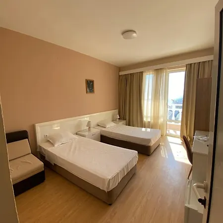 Hotel Noy 3*